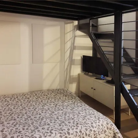 Le Rondini Apartment